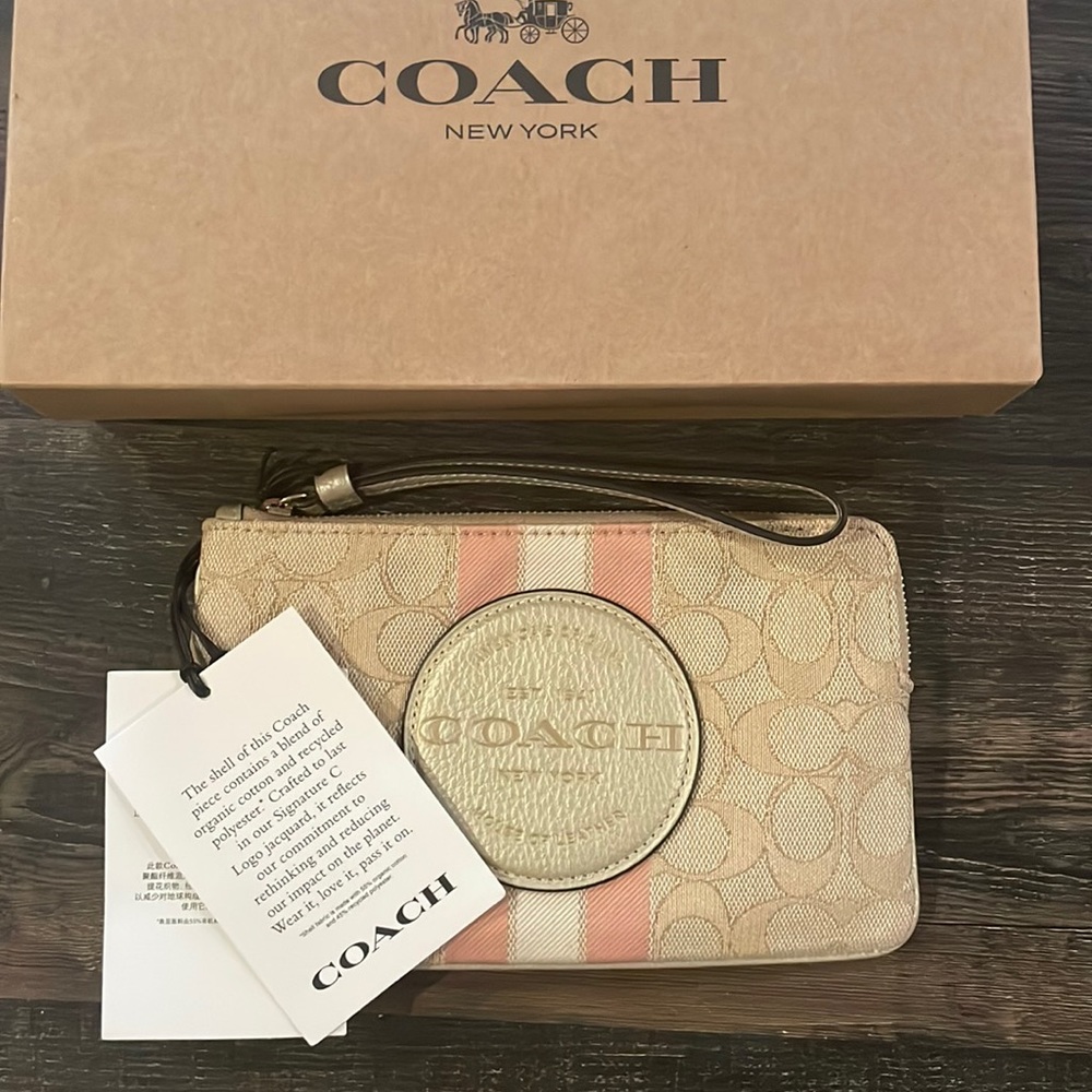 Coach Dempsey Large Wristlet